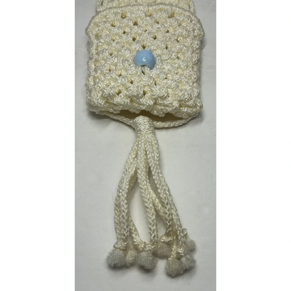 Handmade macrame pocket